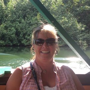 Meet your Posher, Beth